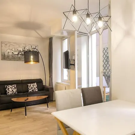 Avec Terrasse - Proche Berges Du Rhone Apartament *