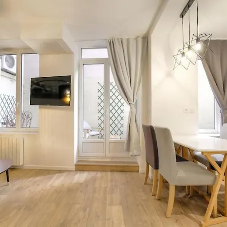 Avec Terrasse - Proche Berges Du Rhone Apartament *